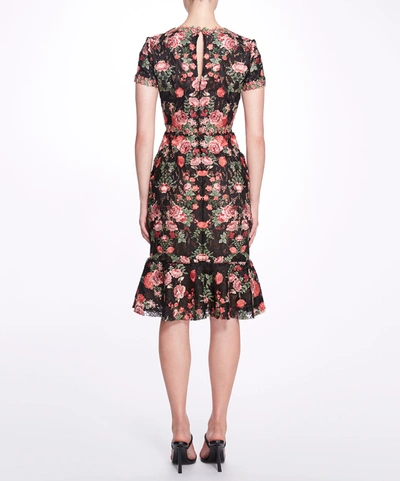 Marchesa Embroidered Guipure V-neck Cocktail In Black/red