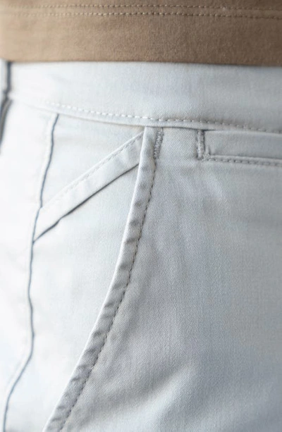 Devil-dog Dungarees 7-inch Performance Stretch Chino Shorts In Putty