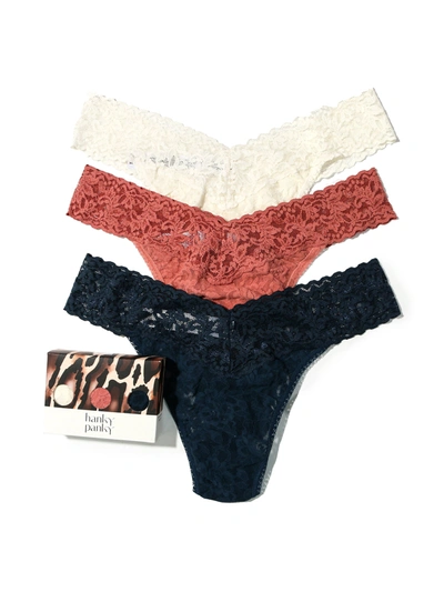 Shop Hanky Panky 3 Pack Signature Lace Original Rise Thongs In Printed Box Sale In White