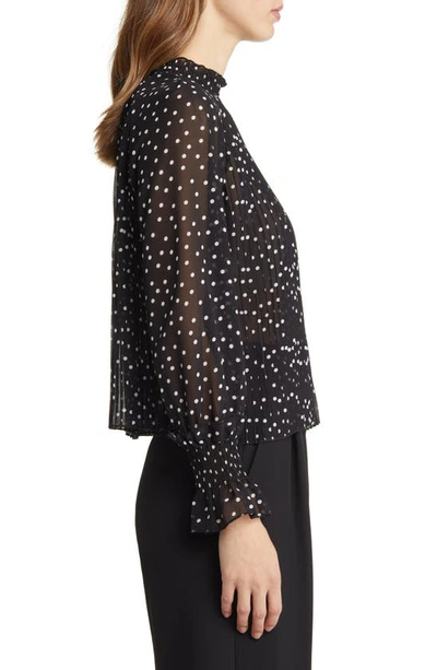 Nikki Lund Jenna Pleated Blouse In Black