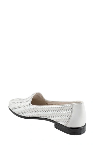 Shop Trotters Liz Iii Flat In White/ Silver