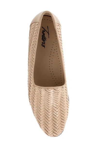 Trotters Liz Iii Flat In Beige/ Beige Metallic