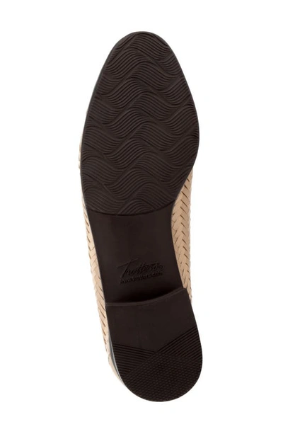 Trotters Liz Iii Flat In Beige/ Beige Metallic