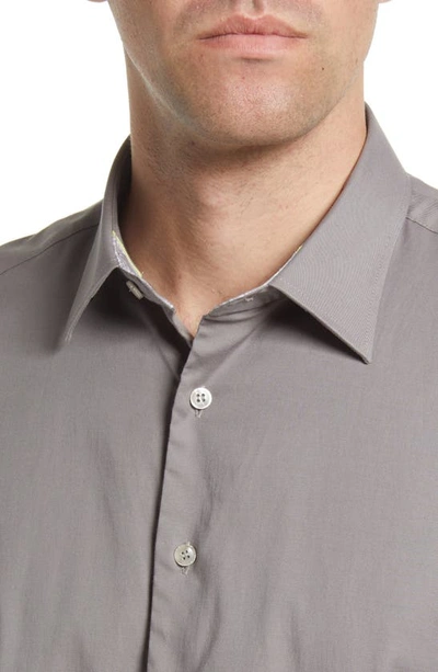 Stone Rose Stretch Short Sleeve Button-up Shirt In Stl Gry
