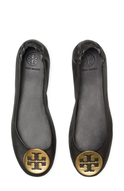 Shop Tory Burch Minnie Travel Ballet Flat In Perfect Black/ Gold