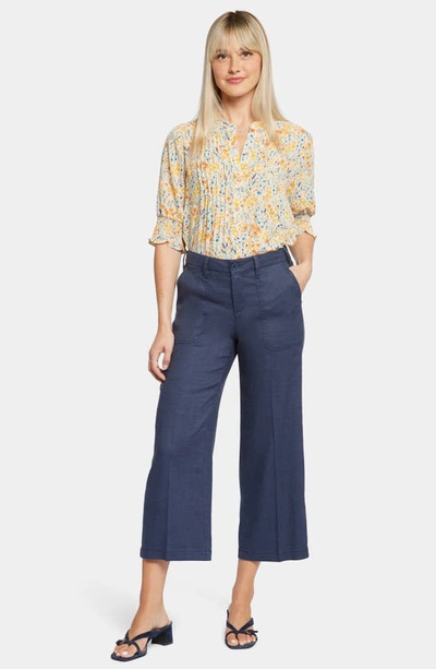 Shop Nydj Linen Blend Crop Wide Leg Pants In Oxford Navy