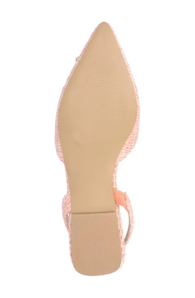 Shop Journee Collection Hannae Flat In Pink