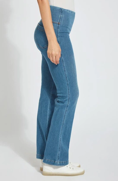 Lyssé Baby Bootcut Jeans In Black In Mid Wash