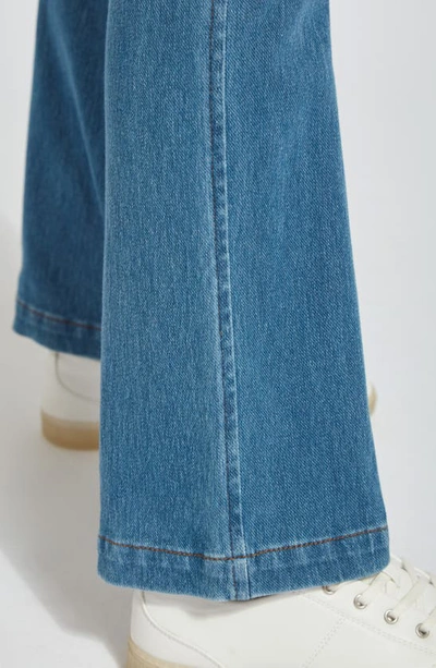 Lyssé Baby Bootcut Jeans In Black In Mid Wash