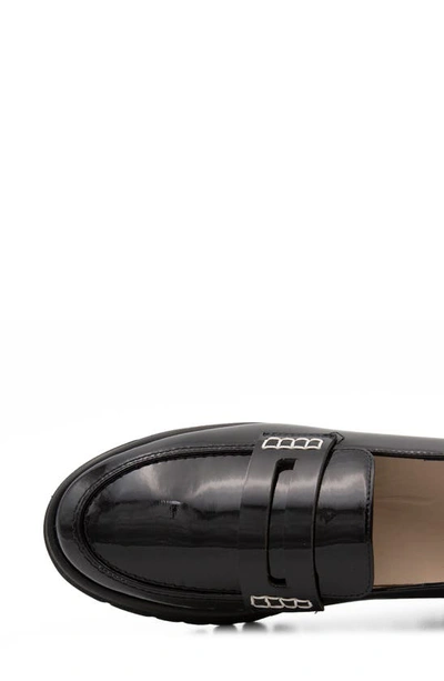 Amalfi By Rangoni Embrezza Wedge Loafer In Black Vernice