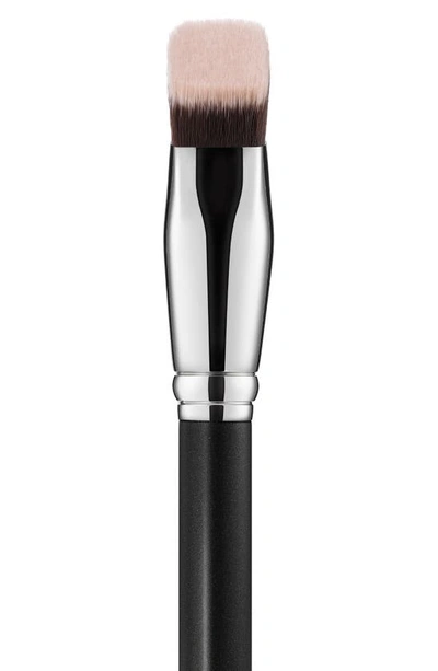 Mac Cosmetics 171 Smooth Edge All-over Face Brush
