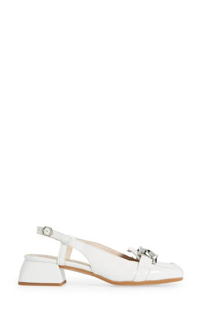 Wonders Chain Detail Slingback Pump In White Patent