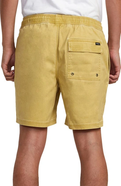 Rvca Escape Solid Shorts In Southern Moss