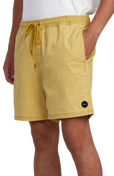 Rvca Escape Solid Shorts In Southern Moss