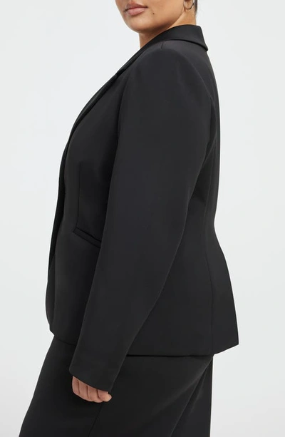 Good American Sculpted Velvet Blazer In Black001