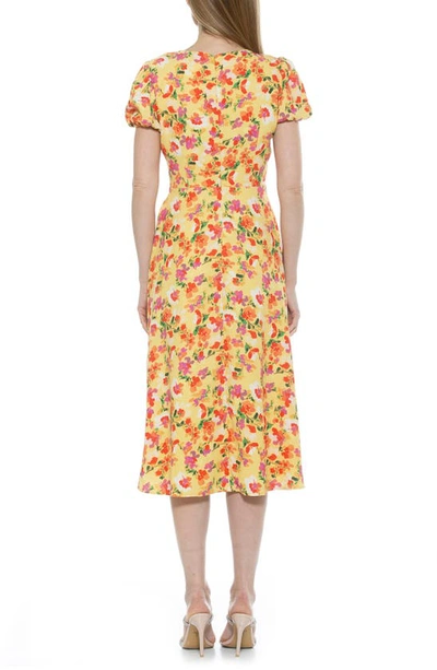 Alexia Admor Gracie Sweetheart Slit Dress In Yellow Garden