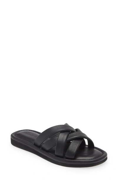 Shop Madewell Francine Puffy Woven Slide Sandal In True Black