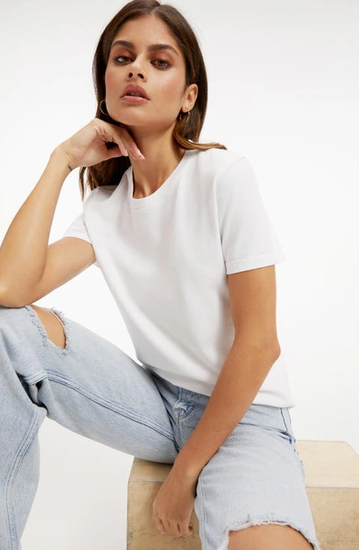 Good American Rhinestone Embellished Crewneck Short Sleeve T-shirt In White001