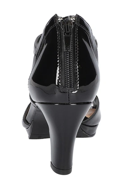 Easy Street Flash Womens Patent Peep Toe Heel Sandals In Black Patent