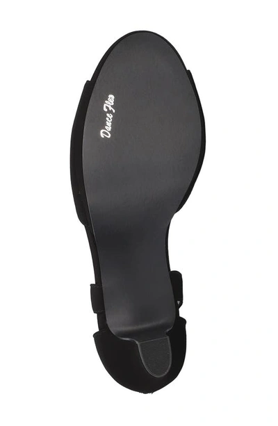 Easy Street Flash T-strap Sandal In Black Lamy