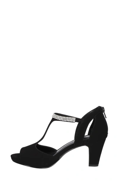 Easy Street Flash T-strap Sandal In Black Lamy