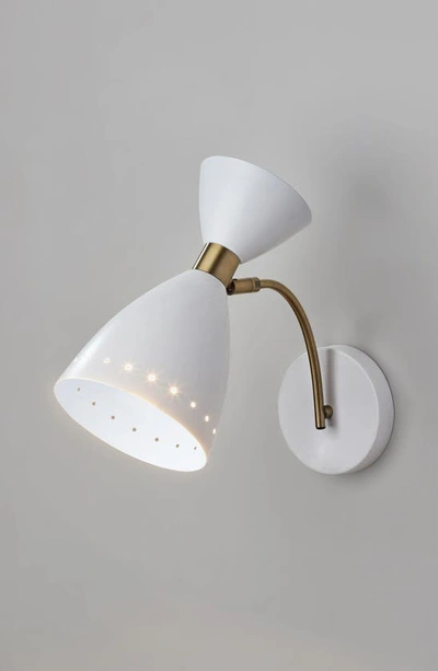 Adesso Lighting Oscar Wall Light In White W. Antique Brass Accents