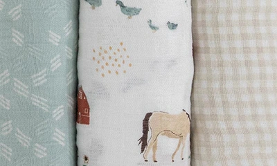 Little Unicorn 3-pack Muslin Swaddle Blanket In Farmyard