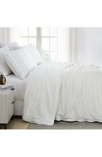 Southshore Fine Linens Microfleece Faux Shearling Lined Reversible Throw Blanket In Cream
