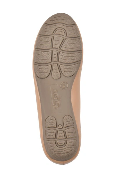 Cliffs By White Mountain Glowing Bit Loafer In Lt Tan/ Smooth