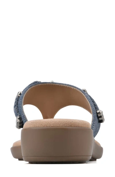 Cliffs By White Mountain Bailee Womens Slip On Embellished Thong Sandals In Dark Blue/ Denim Fabric