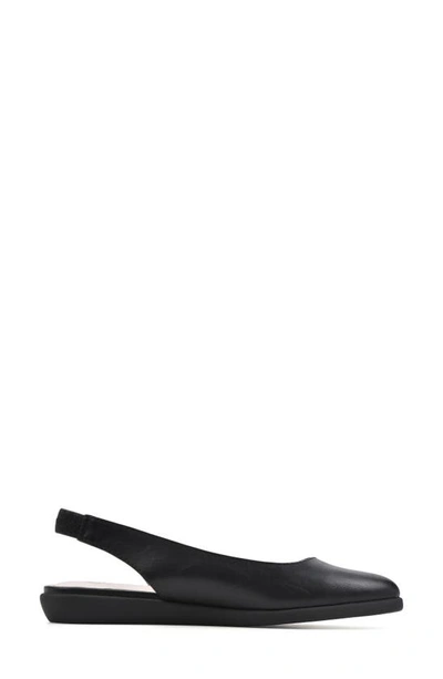 Cliffs By White Mountain Memory Slingback Flat In Black/ Smooth