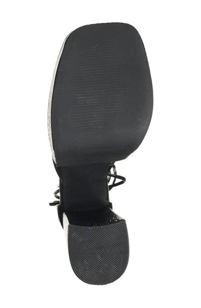 Chase & Chloe Wolfe 2 Croc Embossed Platform Pump In Black Croc