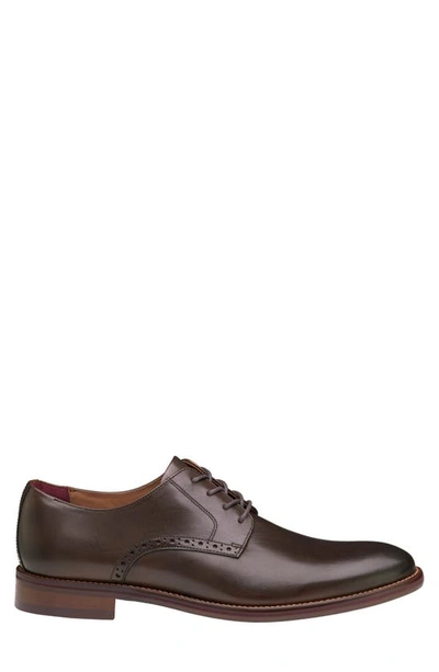 Shop Johnston & Murphy Conard 2.0 Plain Toe Derby In Mahogany