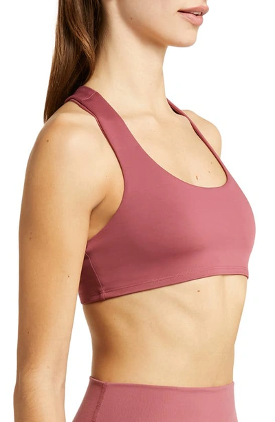 Alo Yoga Airlift Advantage Sports Bra In Mars Clay