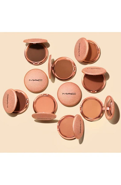 Shop Mac Cosmetics Skinfinish Sunstruck Matte Bronzer In 02matte Medium Golde