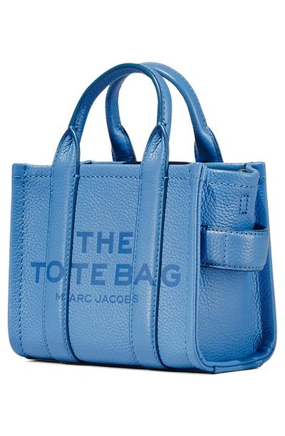 Shop Marc Jacobs The Leather Crossbody Tote Bag In Spring Blue