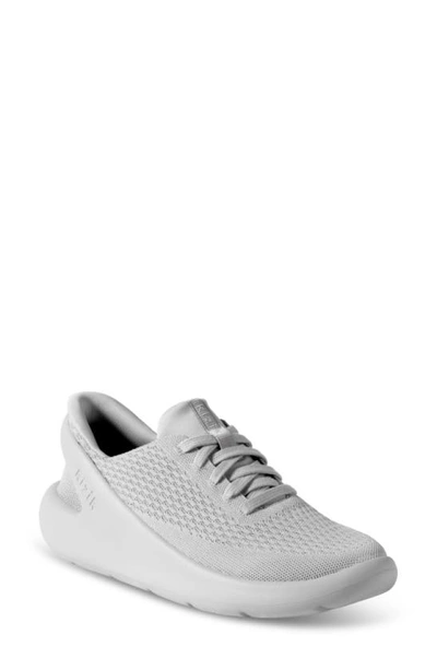 Shop Kizik Gender Inclusive Roamer Hands-free Sneaker In Pebble Grey