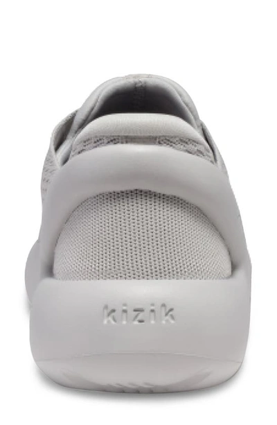 Shop Kizik Gender Inclusive Roamer Hands-free Sneaker In Pebble Grey
