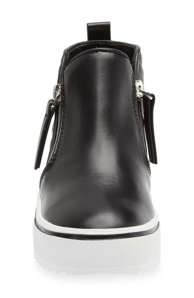 Steve Madden Jvicey Quilted Zip Sneaker In Black
