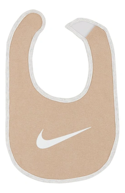 Shop Nike 5-piece Gift Set In Pale Ivory Heather Grey