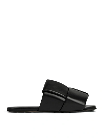 Shop Bottega Veneta Leather Mule In Black