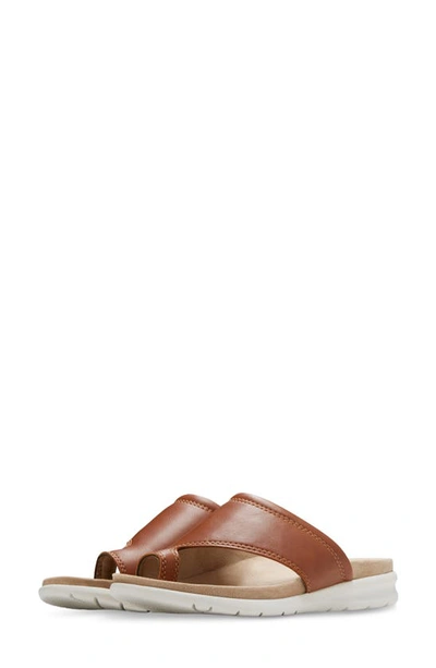 Eastland Dallas Slide Sandal In Tan