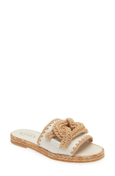 Shop Tod's Kate Raffia Chain Detail Slide Sandal In Bianco Calce