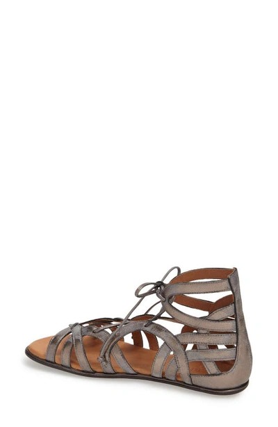 Gentle Souls By Kenneth Cole Break My Heart 3 Womens Leather Gladiator Sandals In Graphite Leather