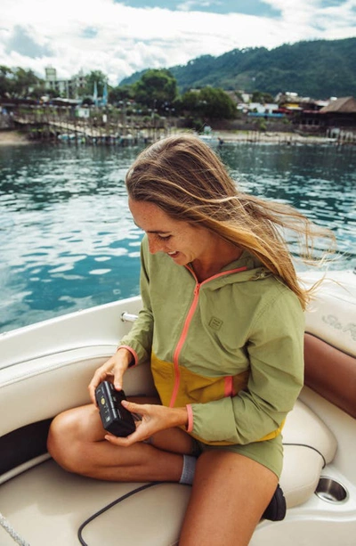 Billabong Windy Trails Colorblock Water Repellent Zip-up Hooded Jacket In Green Multi