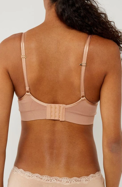 A Pea In The Pod Clip Down Maternity/nursing Bra In Pink Blush