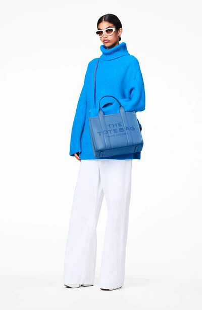 Shop Marc Jacobs The Leather Medium Tote Bag In Spring Blue
