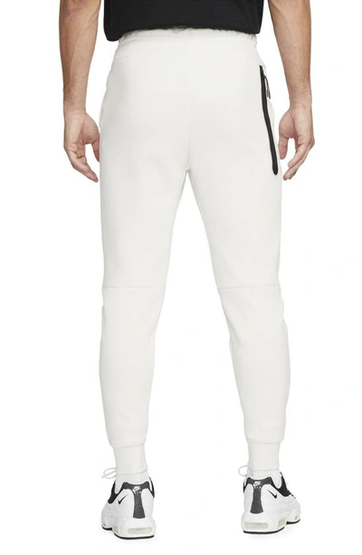 Nike Men's  Sportswear Tech Fleece Jogger Pants In Phantom/ Black