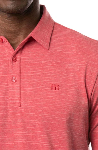 Travismathew The Heater Solid Short Sleeve Performance Polo In Heather Scooter