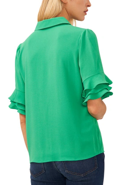 Cece Ruffled Button Up Blouse In Vivid Green
